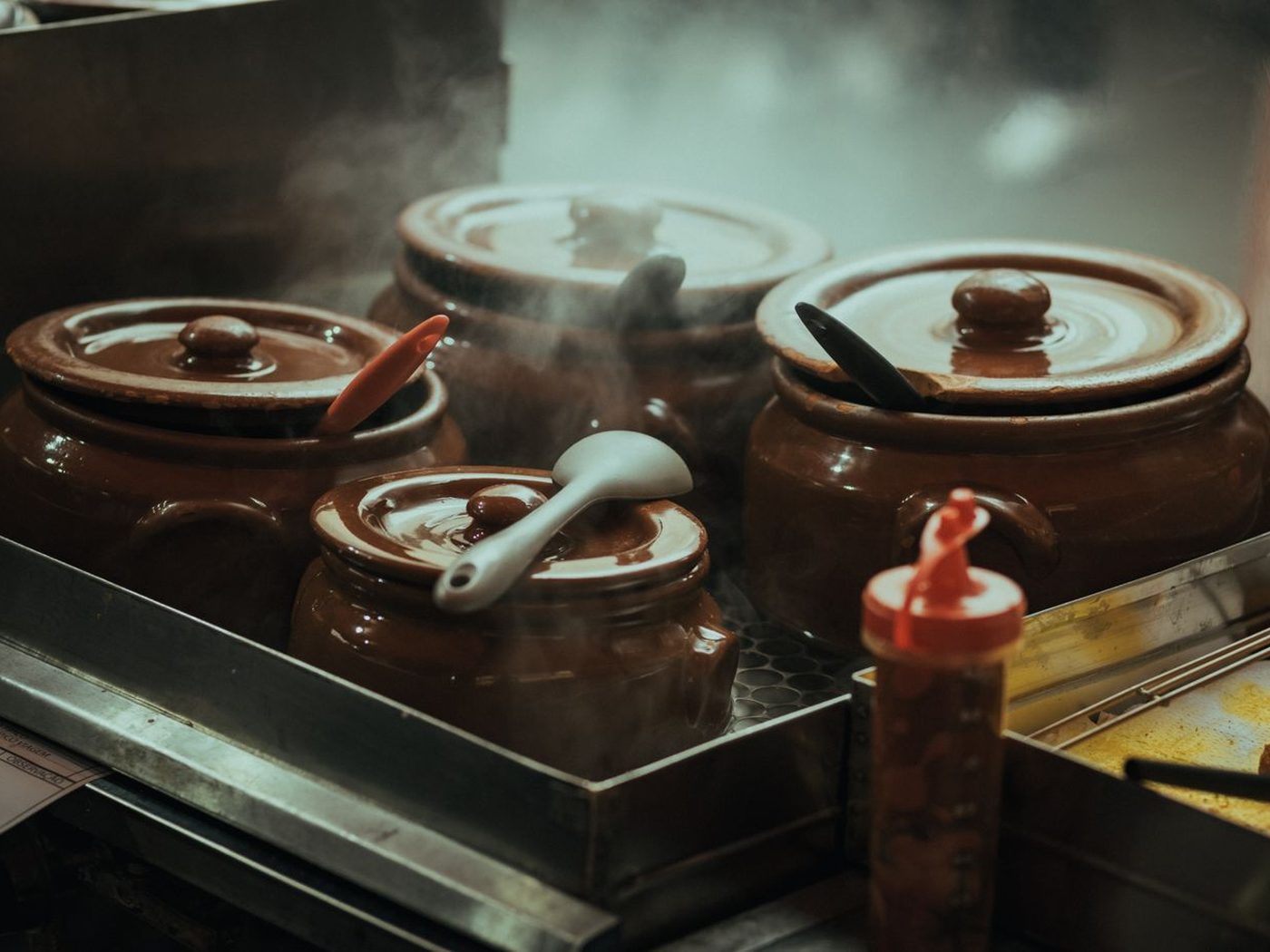 Institutional steam kitchen cooking at scale